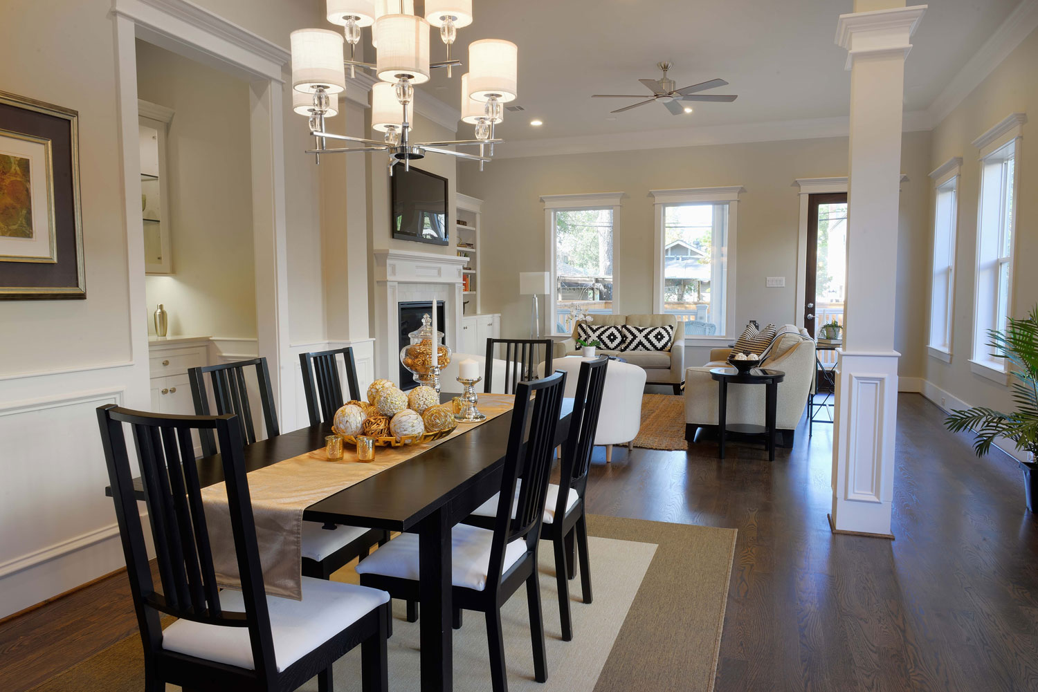 dining room design for custom home Sunset Heights Houston