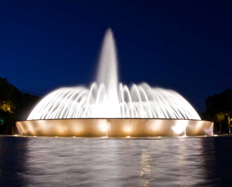 Mecom Fountain at night